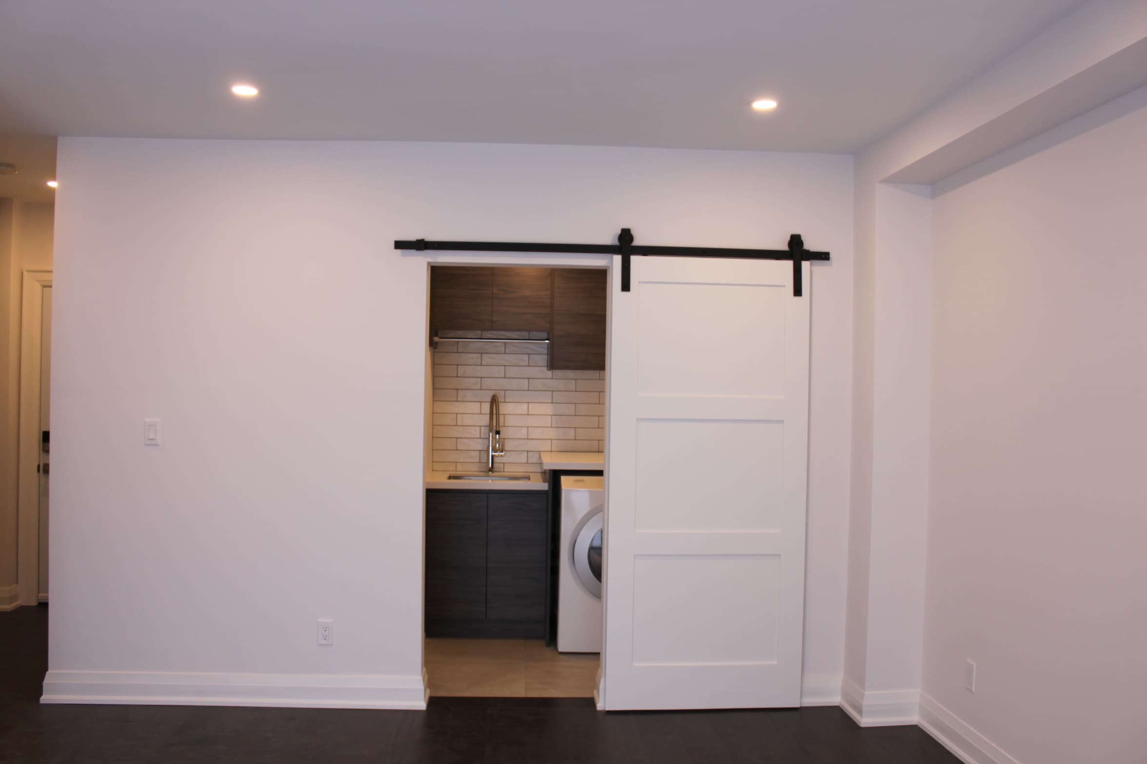 Bedroom & Closet 9