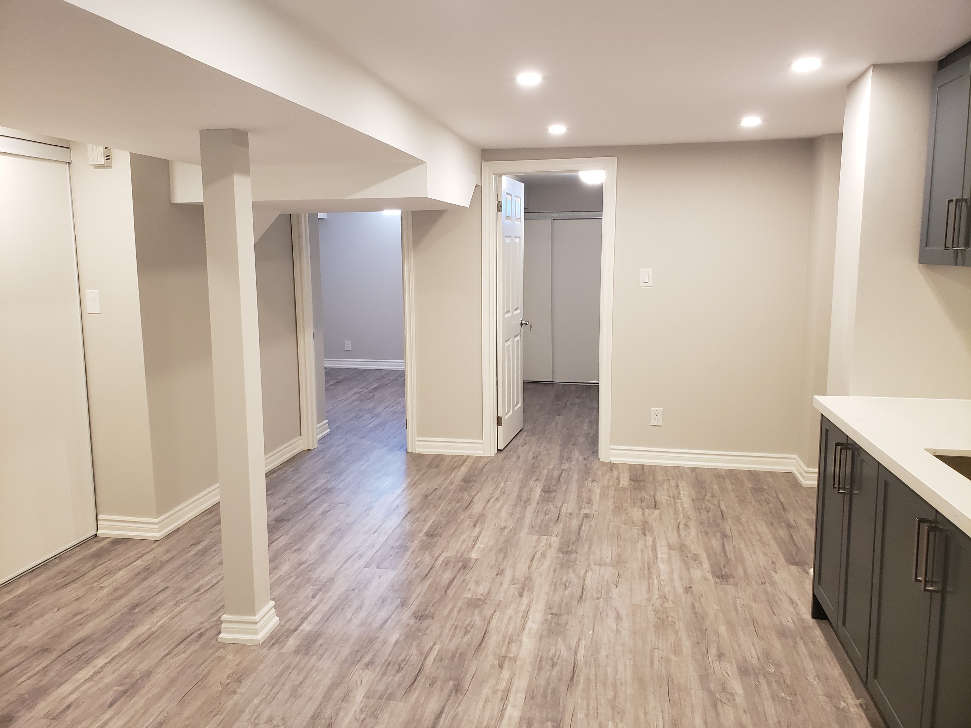 Basement & Bar 3