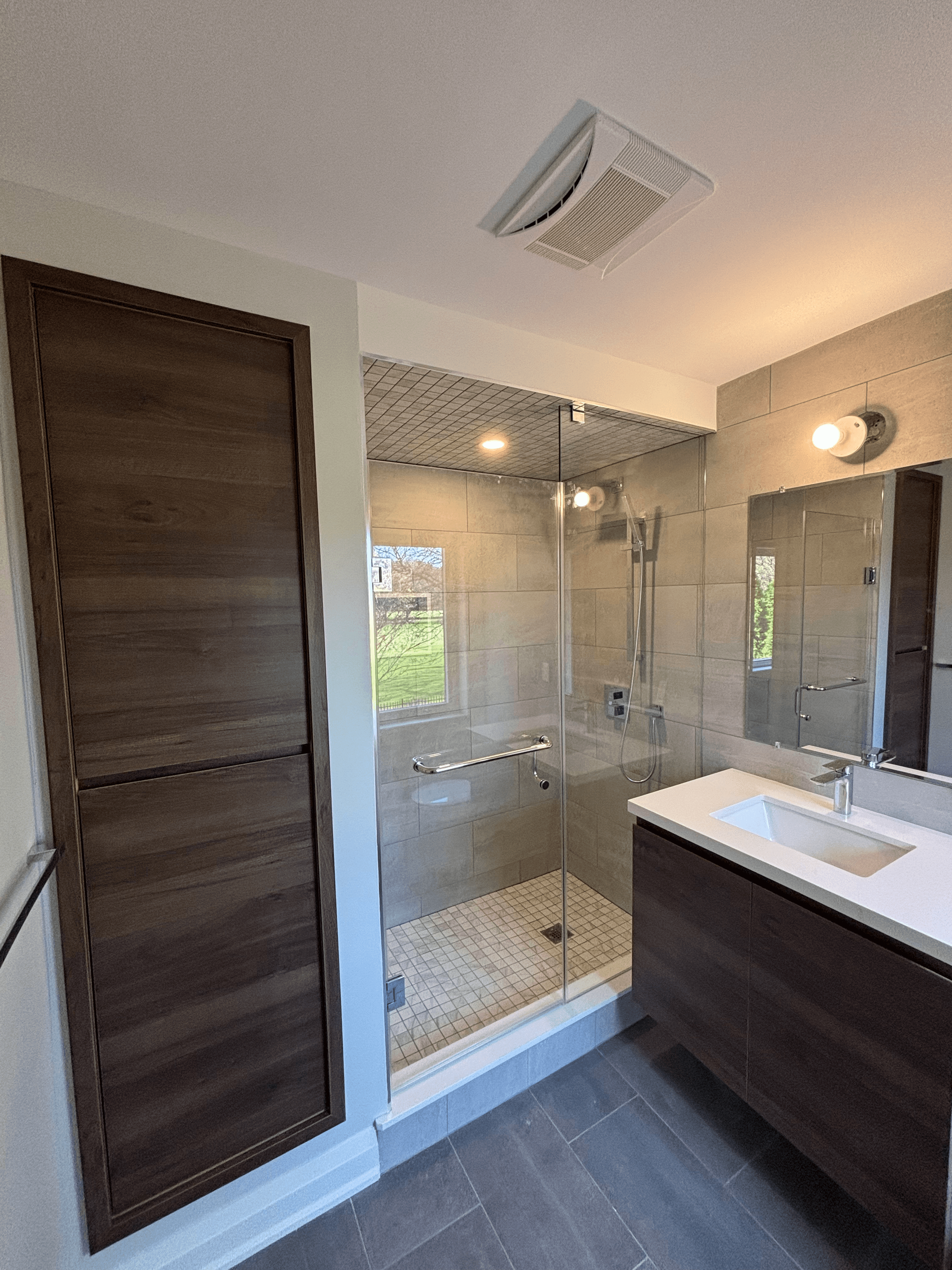 Bathroom 22